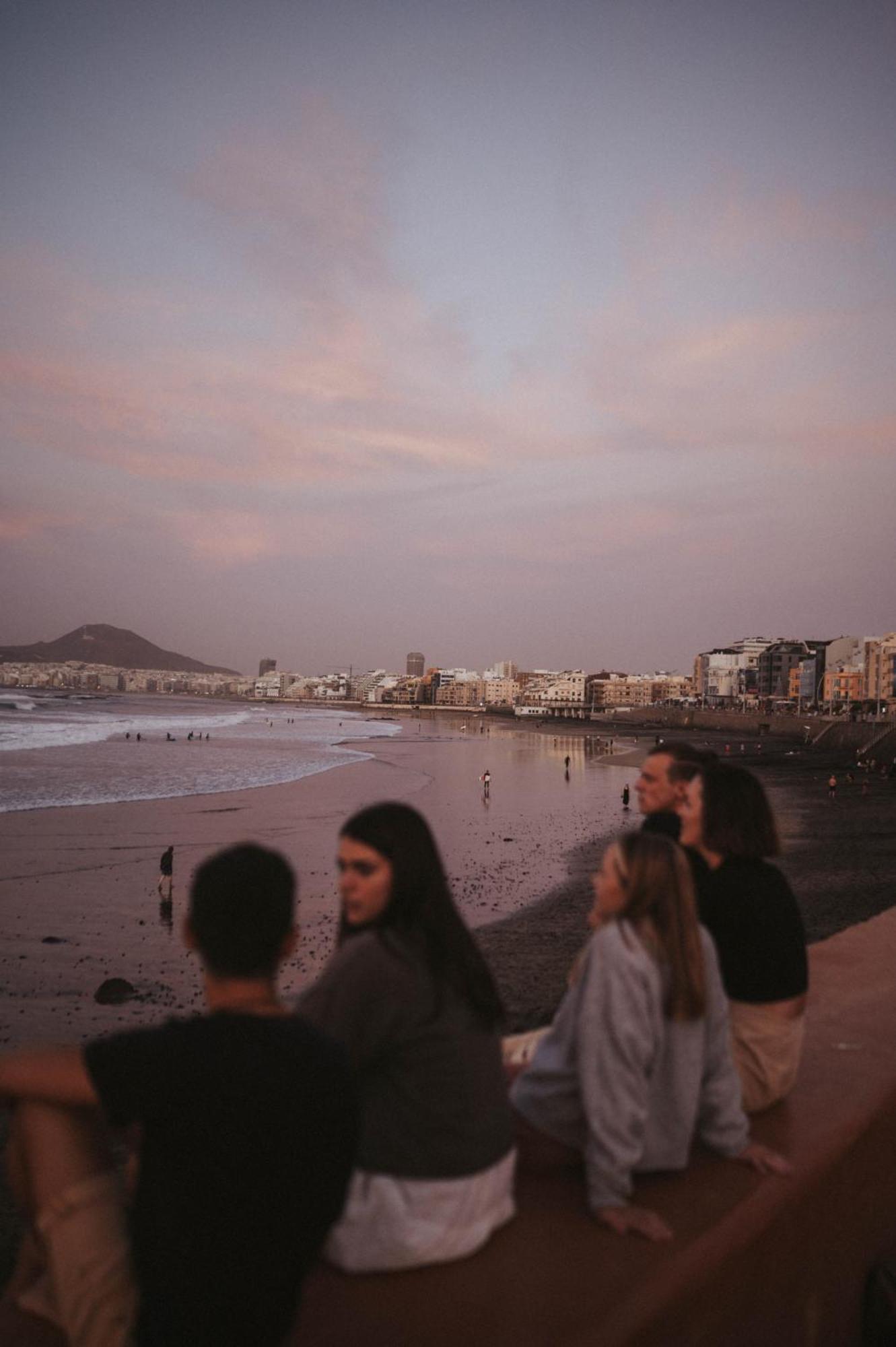 La Ventana Azul Surf Hostel Las Palmas de Gran Canaria Bagian luar foto